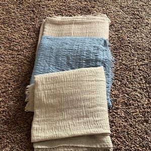 Everyday Crinkle hijabs